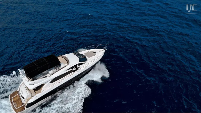 Phantom Yacht Photos Pics 