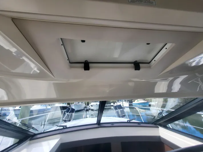 Tam- E- Lee Yacht Photos Pics 