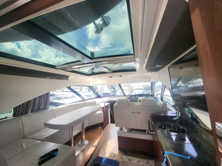 Tam- E- Lee Yacht Photos Pics 