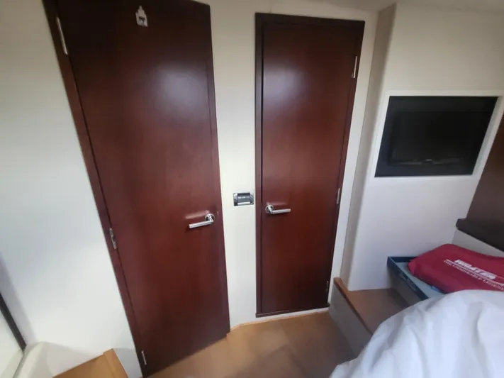 Tam- E- Lee Yacht Photos Pics 