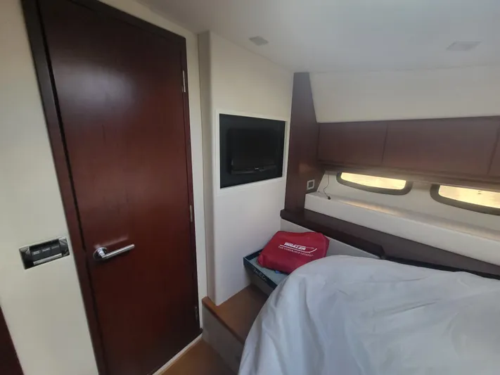 Tam- E- Lee Yacht Photos Pics 