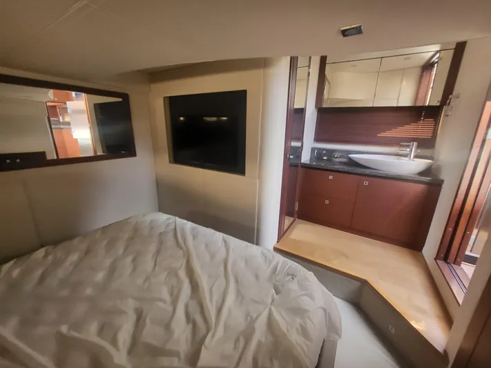 Tam- E- Lee Yacht Photos Pics 