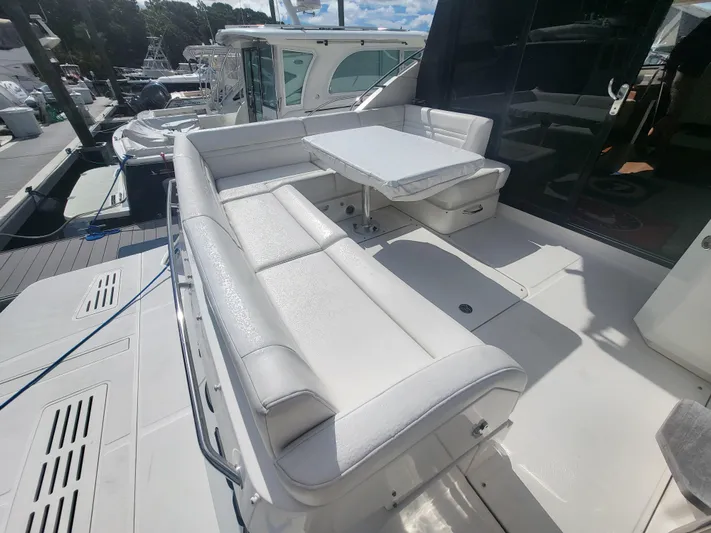 Tam- E- Lee Yacht Photos Pics 