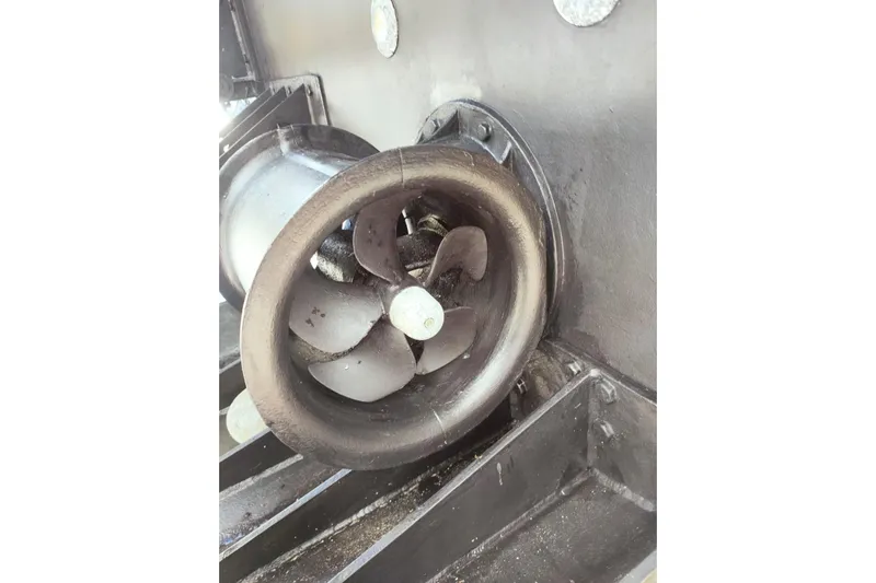 Elixa Yacht Photos Pics Close-up of a 2022 Sunseeker Manhattan 68 yacht's propeller system.