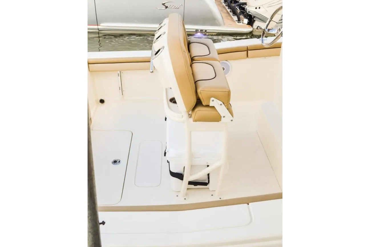 2024 Scout 215 XSF Photo