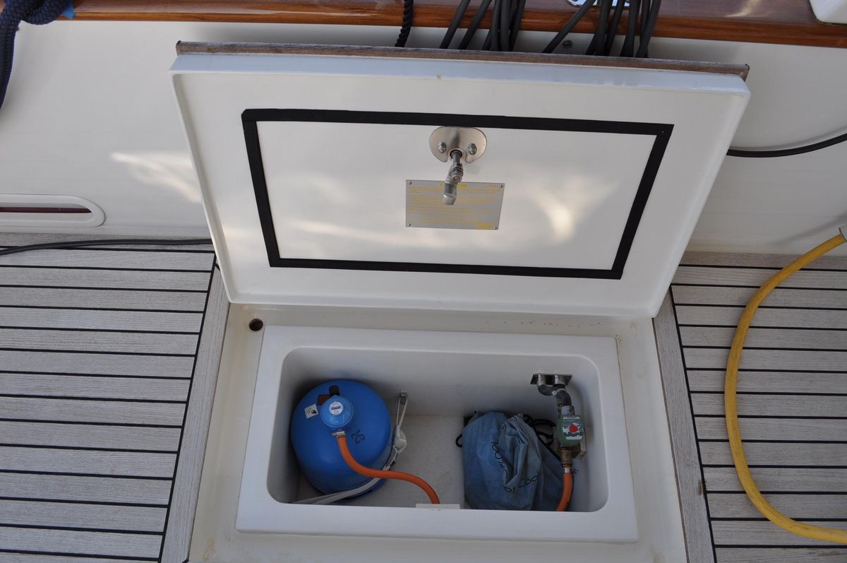 2008 Grand Banks 46 
