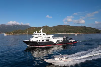 1982 Shadow Custom Expedition Yacht