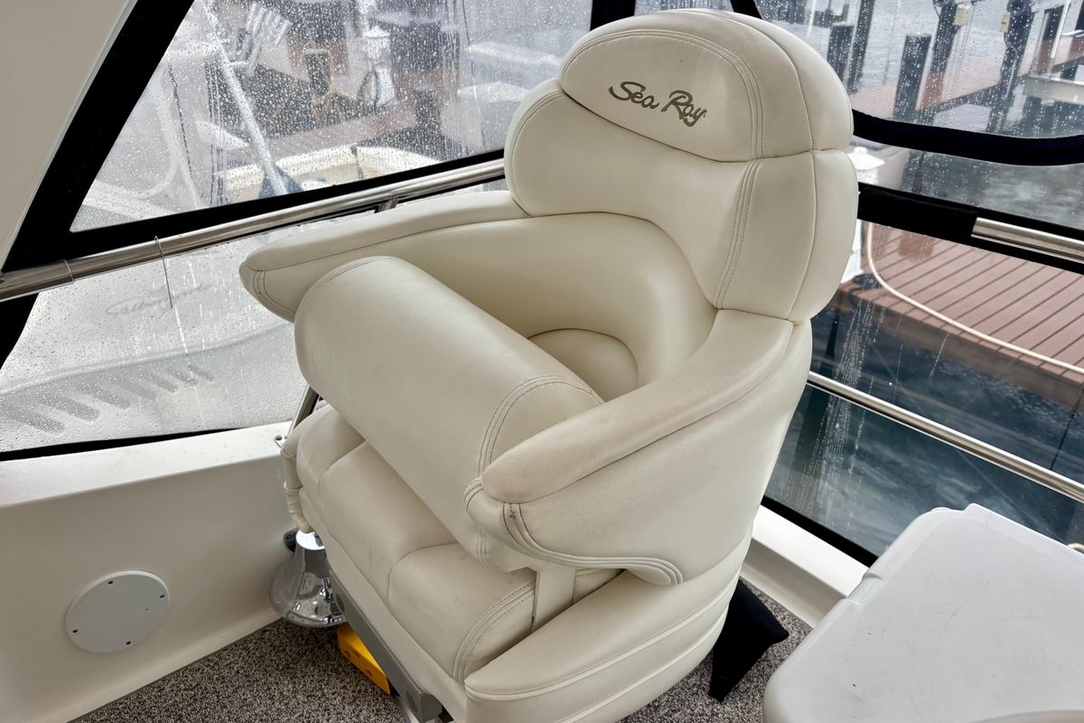 2003 Sea Ray 48 
