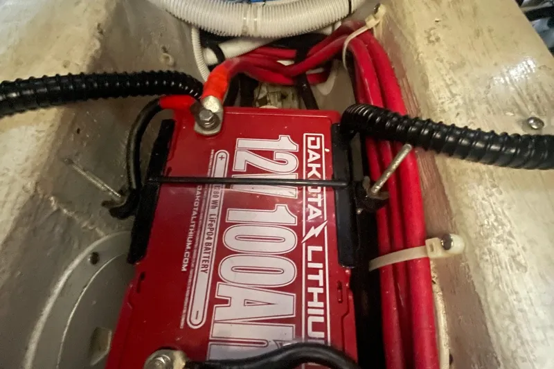  Yacht Photos Pics Dakota Lithium battery in 2002 Carver 346 Aft Cabin boat, 12V 100Ah capacity.