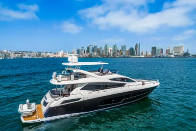 Sunseeker 75 Yacht