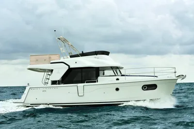 2018 Beneteau Swift Trawler 35