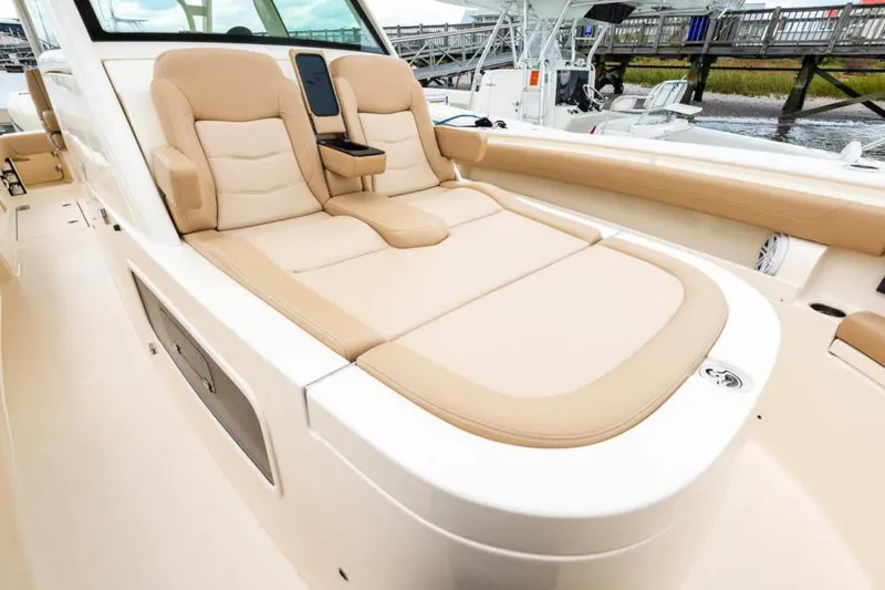  Yacht Photos Pics Manufacturer Provided Image