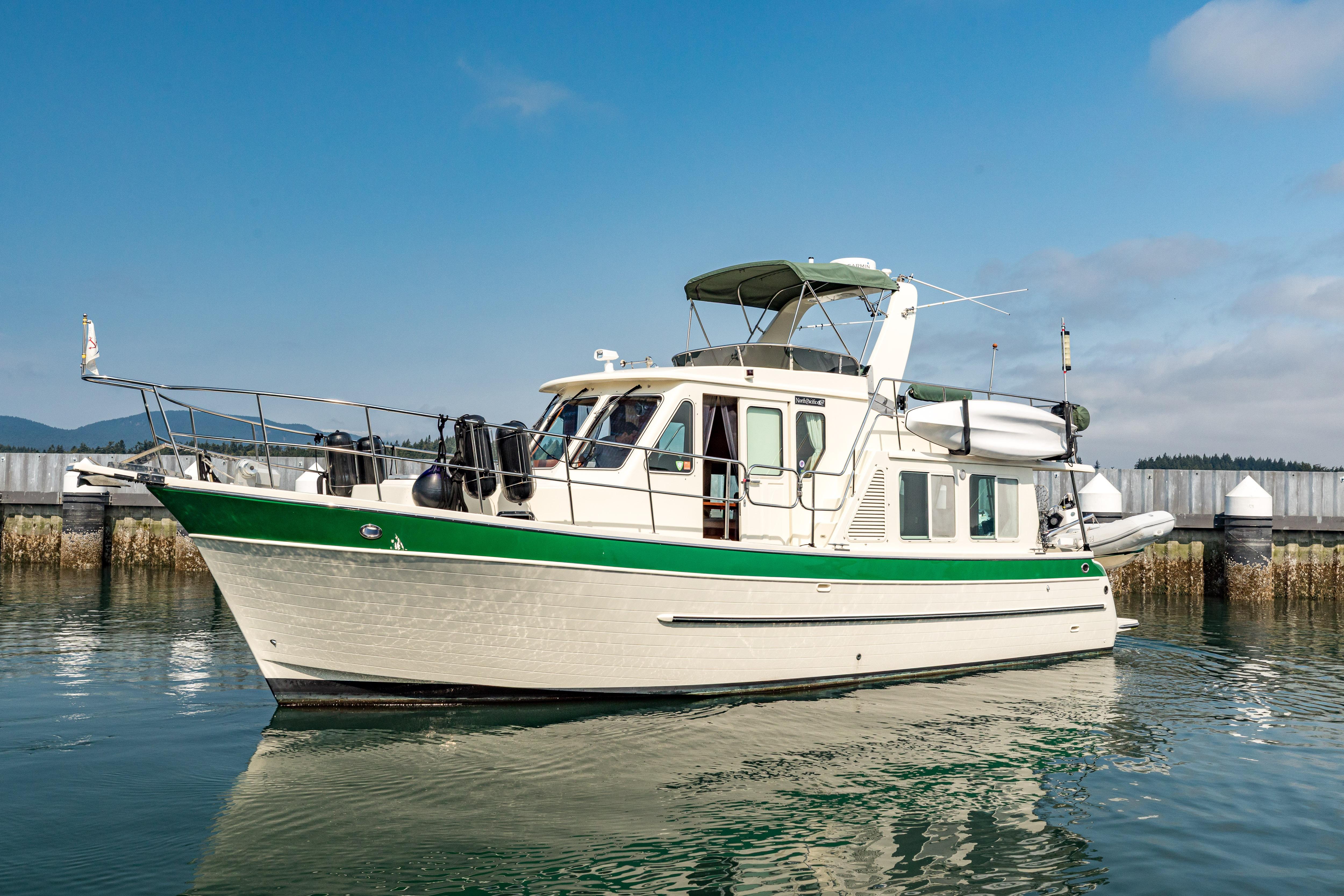 North Pacific 39 Pilothouse