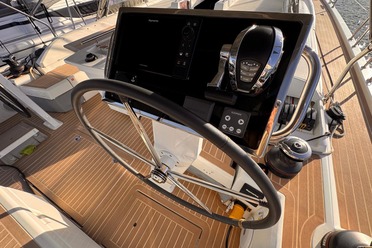 2023 Beneteau 49 