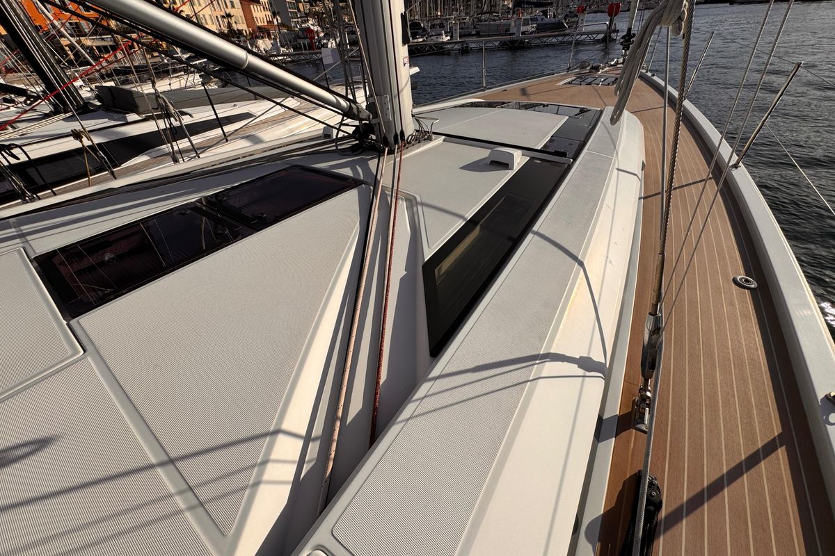 2023 Beneteau 49 