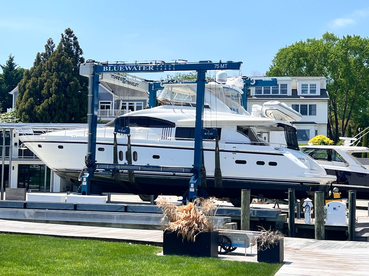 2006 Princess 75 