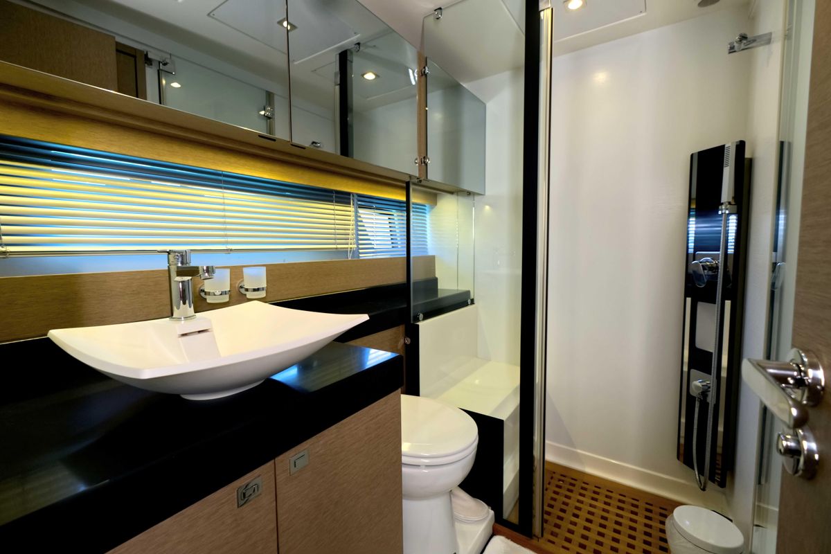 2016 Prestige 58 