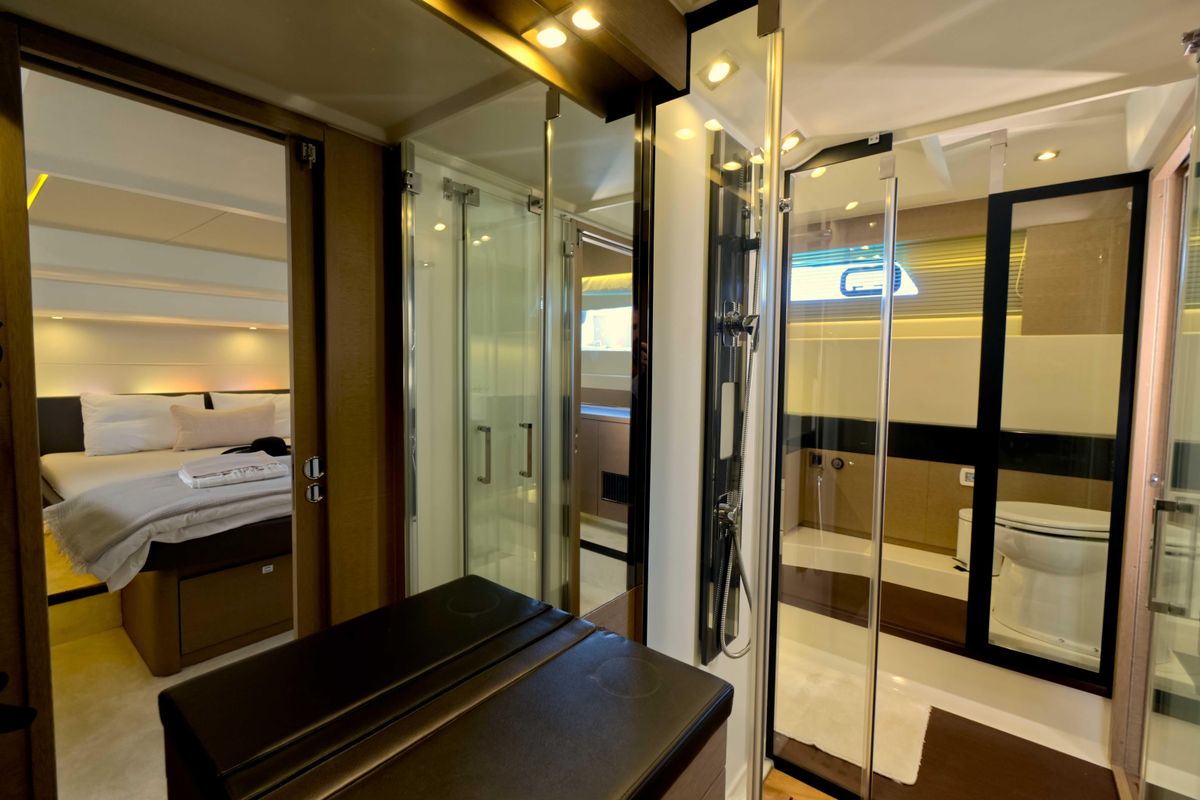 2016 Prestige 58 