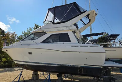 Bayliner 3258 CIERA COMMAND BRIDGE