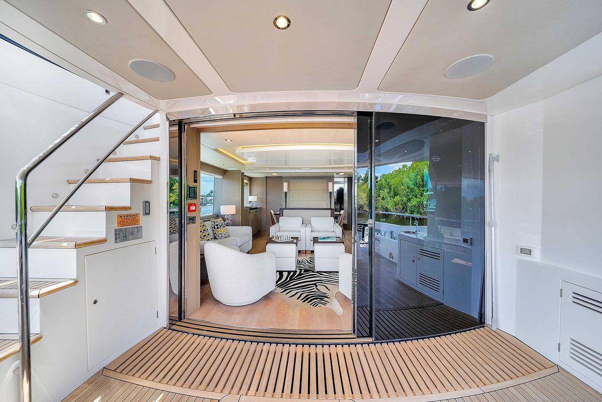 2019 Sunseeker 86 