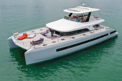 Lagoon Sixty7