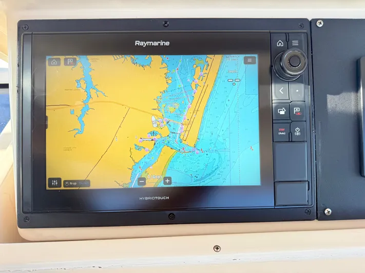 Je Hu Ta Yacht Photos Pics 