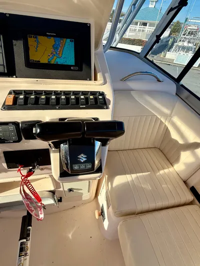 Je Hu Ta Yacht Photos Pics 