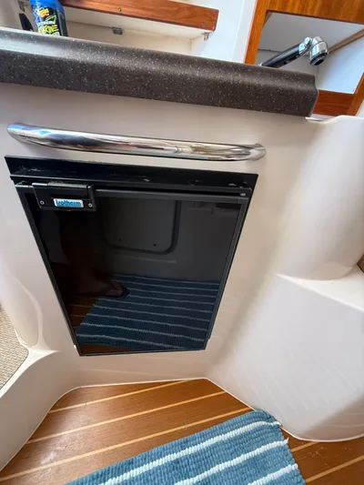 Je Hu Ta Yacht Photos Pics 