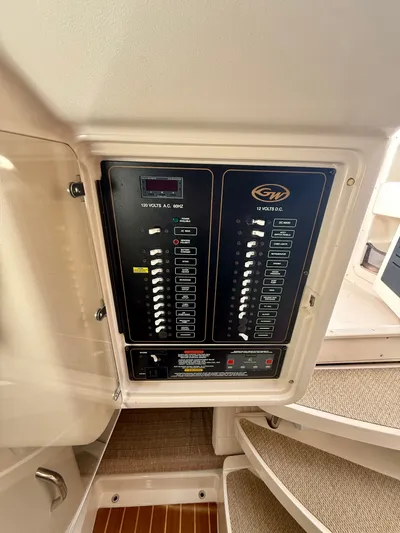 Je Hu Ta Yacht Photos Pics 