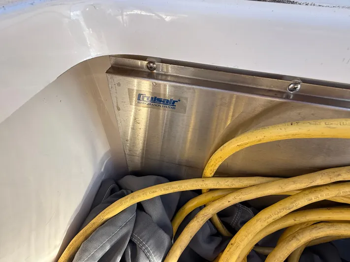 Je Hu Ta Yacht Photos Pics 