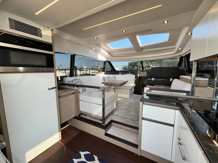 Glanes Oasis Yacht Photos Pics 