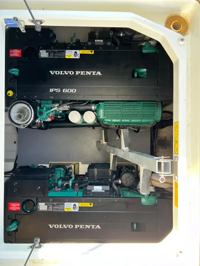 Glanes Oasis Yacht Photos Pics 