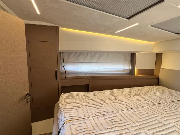 Glanes Oasis Yacht Photos Pics 