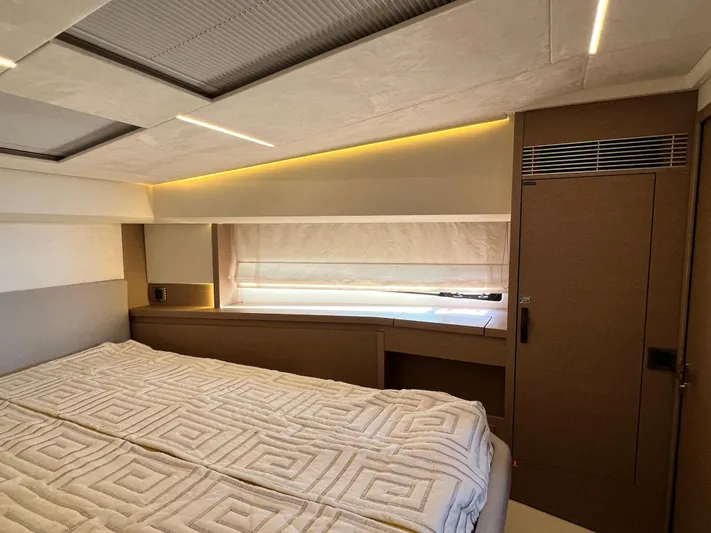 Glanes Oasis Yacht Photos Pics 