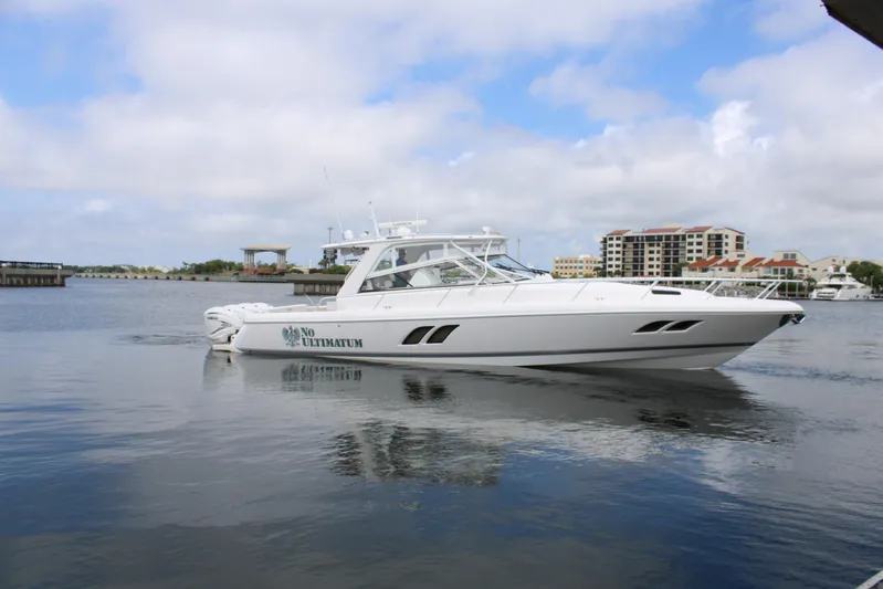 No Ultimatum Yacht Photos Pics 