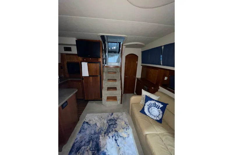  Yacht Photos Pics Interior of 2008 CRUISERS INC 415 Express Motoryacht with cozy seating and modern amenities.