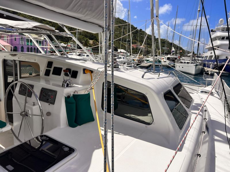 2003 Voyage Yachts 440