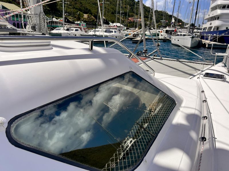 2003 Voyage Yachts 440