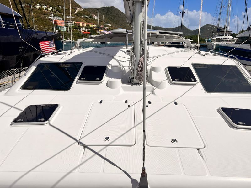 2003 Voyage Yachts 440
