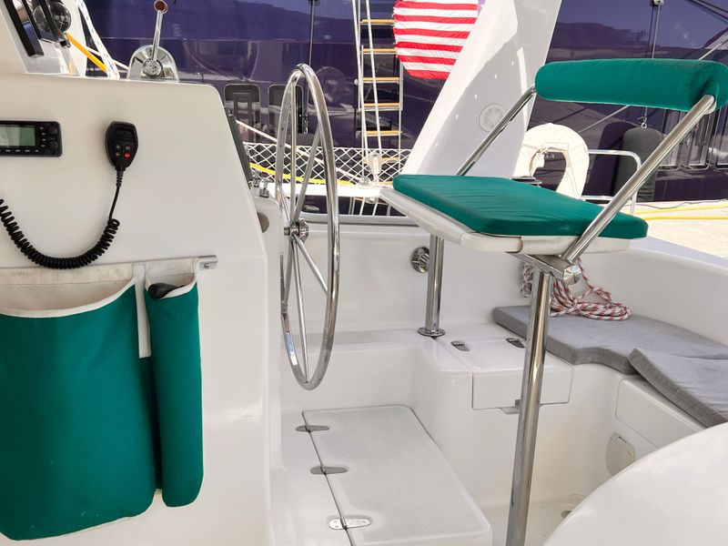 2003 Voyage Yachts 440