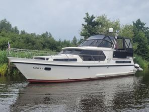 1996 Valkkruiser 1100 Content