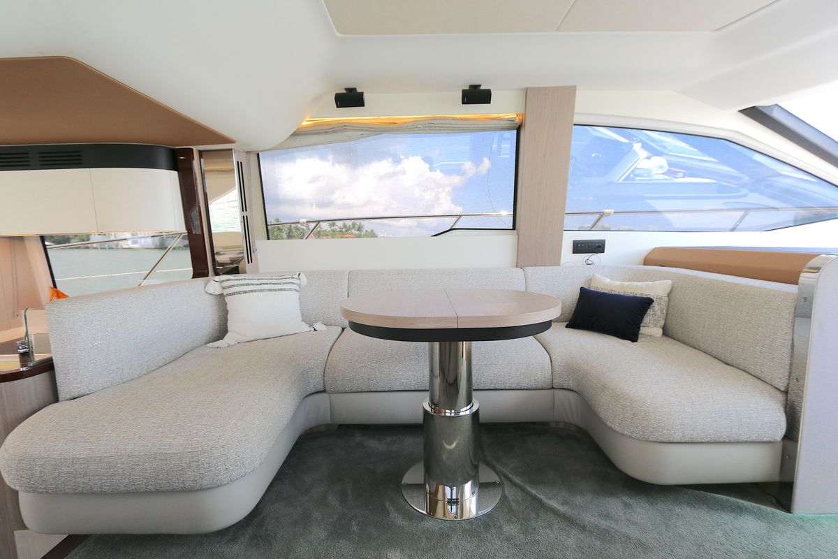 2020 Azimut 55 