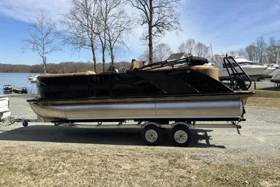 Bentley Pontoons 223 ELITE ADMIRAL