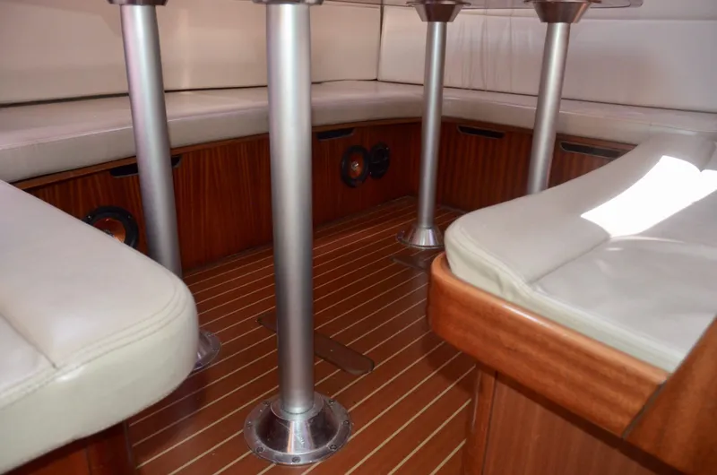 Footloose Yacht Photos Pics 