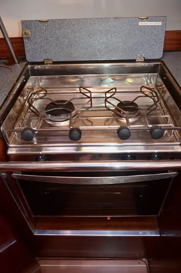 Footloose Yacht Photos Pics 