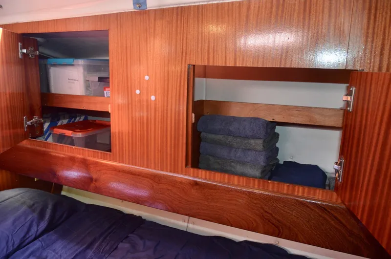 Footloose Yacht Photos Pics 