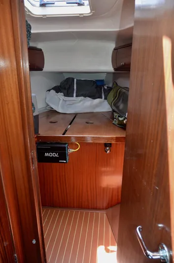 Footloose Yacht Photos Pics 