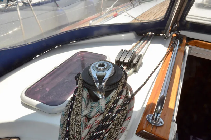 Footloose Yacht Photos Pics 