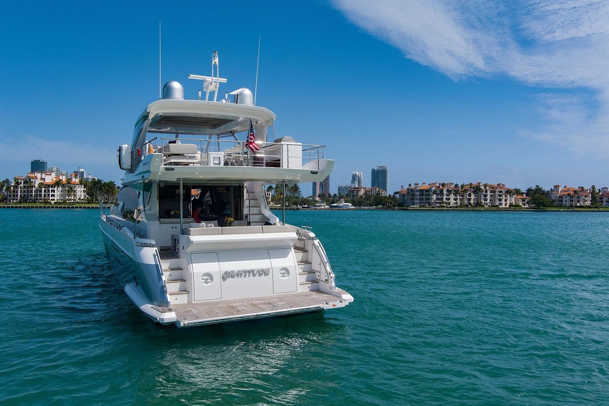 2017 Azimut 72 