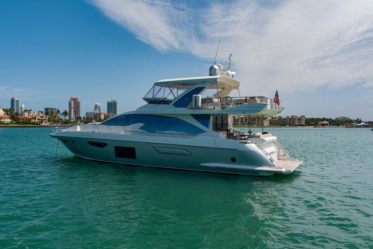 2017 Azimut 72 
